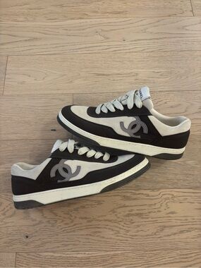 Chanel Men's Black and Cream Casual Calfskin Sneakers
